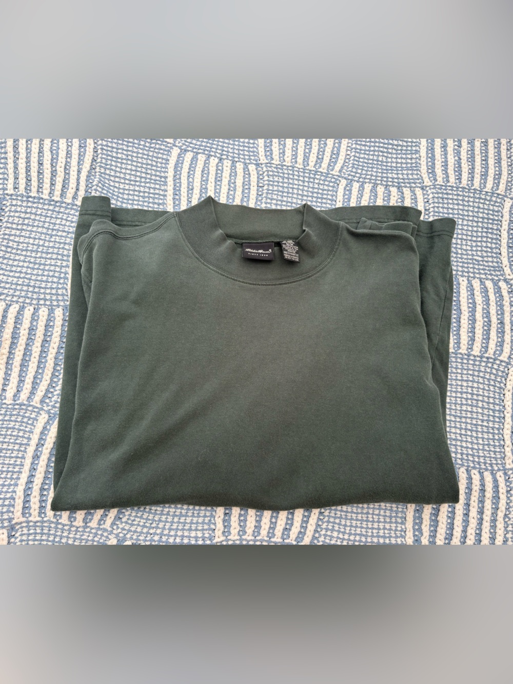 Eddie Bauer Men's Crewneck Sweater in Forest Green - Picture 3 of 4